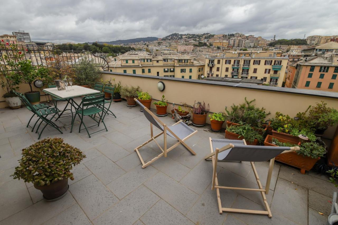 Altido Apt For 3 With Rooftop Balcony And Lovely Cityview Genua Zewnętrze zdjęcie